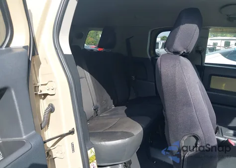 2011 Toyota Fj Cruiser from USA, damaged, VIN JTEBU4BF1BK099484